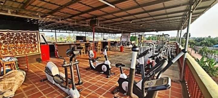 Nomads Guesthouse Kampot Eksteriør billede