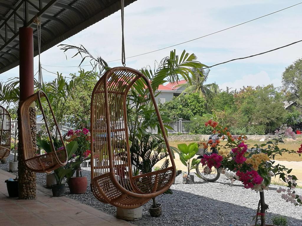 Nomads Guesthouse Kampot Eksteriør billede