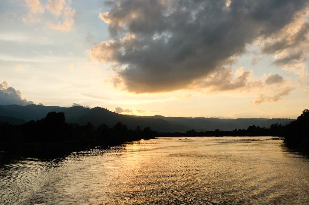 Nomads Guesthouse Kampot Eksteriør billede