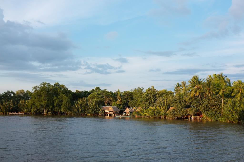 Nomads Guesthouse Kampot Eksteriør billede