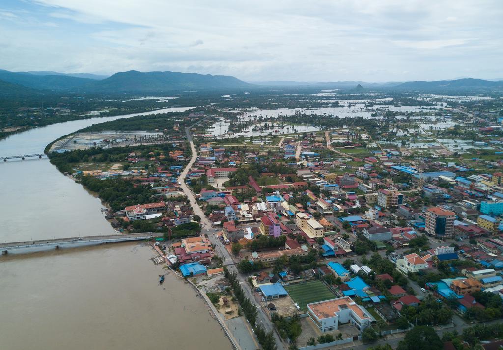 Nomads Guesthouse Kampot Eksteriør billede