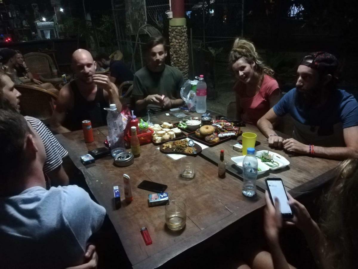 Nomads Guesthouse Kampot Eksteriør billede